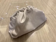 BV The Pouch 雲朵包 白色