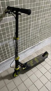 迪卡儂 oxelo 滑板車，5吋輪