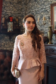 GBK ชุดออกงาน เสื้อลูกไม้ใยบวบ+กระโปรงผ้าไหมญี่ปุ่น มี2สี รหัส 1024