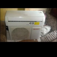 ac sharp r32 1/2 pk seken bagus dingin