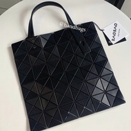 ISSEY MIYAKE 三宅一生 BaoBao 霧面 黑色 6*6 手提 肩背包