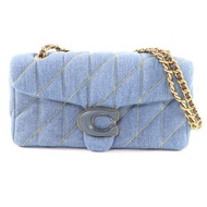 COACH Tabby 單肩包，26 碼，絎縫，帶吊飾，牛仔布鏈條，靛藍色，狀況極佳，附防塵袋。