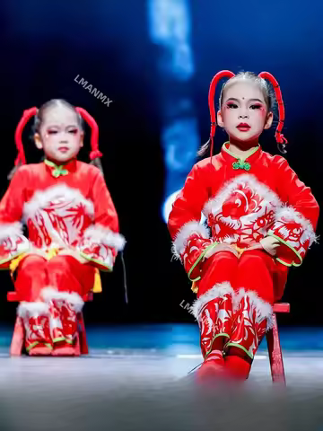 Joyful red dance costume with a red opening and red Chinese knot and Fuwa performance costumes