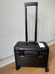 rimowa pilot aluminium hand carry size 20"