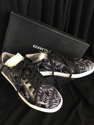 Kenneth Cole男裝鞋