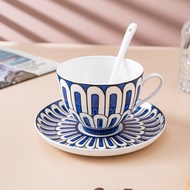 Fine Porcelain Coffee Set Tableware Retro Coffee Cup Ceramic Mug Vintage Bone China Dinner Plates Luxury Dinnerware Wedding Gift