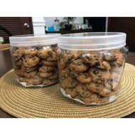 Biskut Coklat Chip Almond