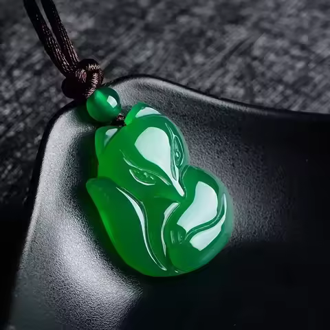 Jade Fox Necklace Pendant Natural Green White Chalcedony Chinese Fashion Charm Jewelry Carved Amulet