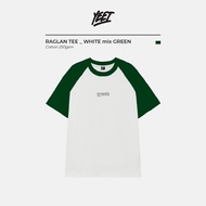Áo thun Raglan YEET Tee 100% Cotton Oversize Local Brand | Trắng tay Xanh