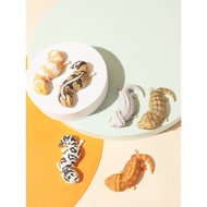 Japanese Genuine QUALIA No. 1 Fat Tail Gecko and Mane Lizard Sleeping Capsule Toy Gecko Chameleon Li