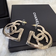 Chanel✨2022愛心耳釘針式耳環