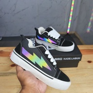 Sepatu Anak KADE.LABUH Menyala Reflektif Reflektor Nyala Sepatu Anak Sekolah PAUD TK SD Sepatu Anak