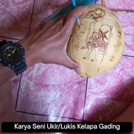 Karya Seni Ukir/Lukis Kelapa Gading Untuk Acara Adat Jawa Mitoni