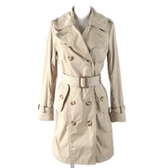 MONCLER GOBIE 風衣，成色極佳，帶有品牌標誌標籤、紐帶和腰帶，棉混紡尼龍材質。米色。正品。推薦女士穿著。