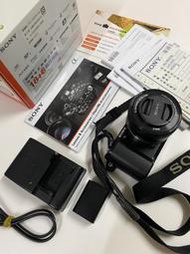 SONY A5000 單眼相機+ 16-50mm鏡頭 +電池x2顆 +原廠座充