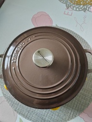 Le creuset 22cm 鑄鐵鍋