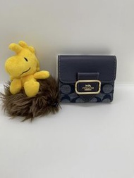 ✈️🇨🇦🇺🇸Coach outlet 摺疊式深藍色💙Signature C pattern 銀包👛現貨