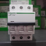 MCB IC60H 3PHASE 32A 10KA A9F84332 SCHNEIDER