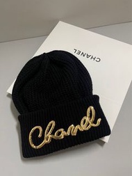 全新 Chanel 22A 亮片金字刺繡毛帽 冷帽