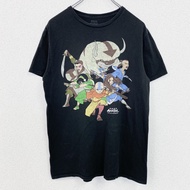 古著《阿凡達：最後的氣宗》短袖動漫印花 T 卹，帶有人物圖案，黑色，M 碼