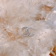 香奈兒 Chanel經典小CC Logo耳環 一半珍珠一半水鑽