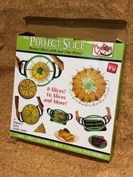 完美切割食物神器 Food cutting super tool  Perfect slice with just one press 一按即切  蛋糕🎂Cakes 🍰 pies  批 🥧 quich