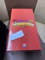 招財貓 bearbrick 400% 發光 紅