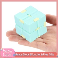 1qipin.my Ufolet Fingertip Toy Gift Noiseless Easy Lightweight Flexibile for Children Adult Decompre