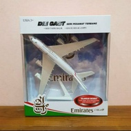 Diecast Emirates Aircraft Miniature Die cast Aircraft Airplane Model