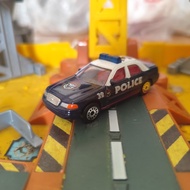 Diecast Realtoy Ford Crown Victoria Police America USA 32 Loose