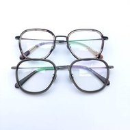 Vedi vero 韓國近視眼鏡 glasses