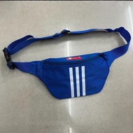 adidas 阿迪達斯 多功能運動腰包 輕便斜挎收納包 戶外健身跑步日常通勤時尚胸包