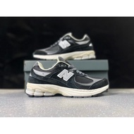 NB NB 2002R Comfortable Shock absorption classic running shoes M2002RNC Black White