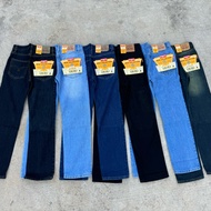 Straight-Leg Jeans Santa Sign Has 6 Color