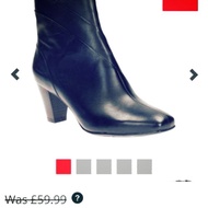 Preloved Clarks boots from UK outlets..uk4 size..