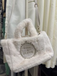 Maison de FLEUR 毛毛手提包