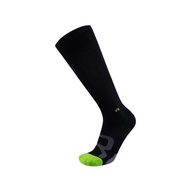 2XU Sports socks - Compression socks for recovery