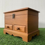 (ตรงปก) กล่องไม้สัก สีสักทอง กล่องใส่ของ หีบใส่ของ (ขนาด 10x7x7 นิ้ว) ส่งไวที่สุด ..เก็บเงินปลายทางไ