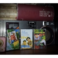 Set of 3 children's music cassettes in the 80s and 90s