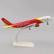 FW 20cm Vietjet A320 Metal Plane Metal Toy 1:400 Scale Replica Alloy Airplane Model Toy  With Landin