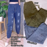 2292 Cel 7p9 Jeans RippedSnow 130,000 .
