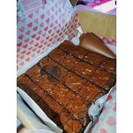 BROWNIES NUTELLA (SUPRISE BOX) 6 inch