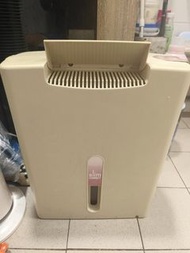 日本制Hitachi Slim 10L除濕機 抽濕機