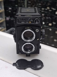 YASHICA 124G 80MM F3.5