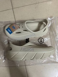 hoka 運動 拖鞋