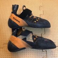 Scarpa instinct vs 攀岩鞋