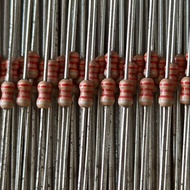 Resistor 8.2k 1/8w per 100 pcs
