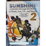 Sunshine Grade 2 : A journey through the world of Music, Arts , P.E. and Health (Used)