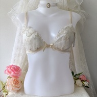 Risa magli Japan Bra Size : C75 Second-Hand Japanese (Defect)