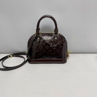 LV路易威登Alma bb漆皮車厘子色貝殼包手提包斜背包